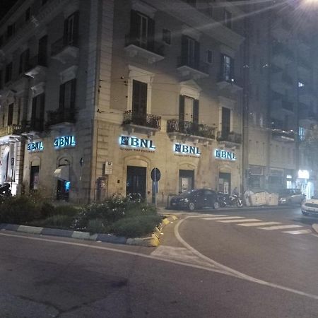 Garibaldi Centro Apartament Bari Zewnętrze zdjęcie